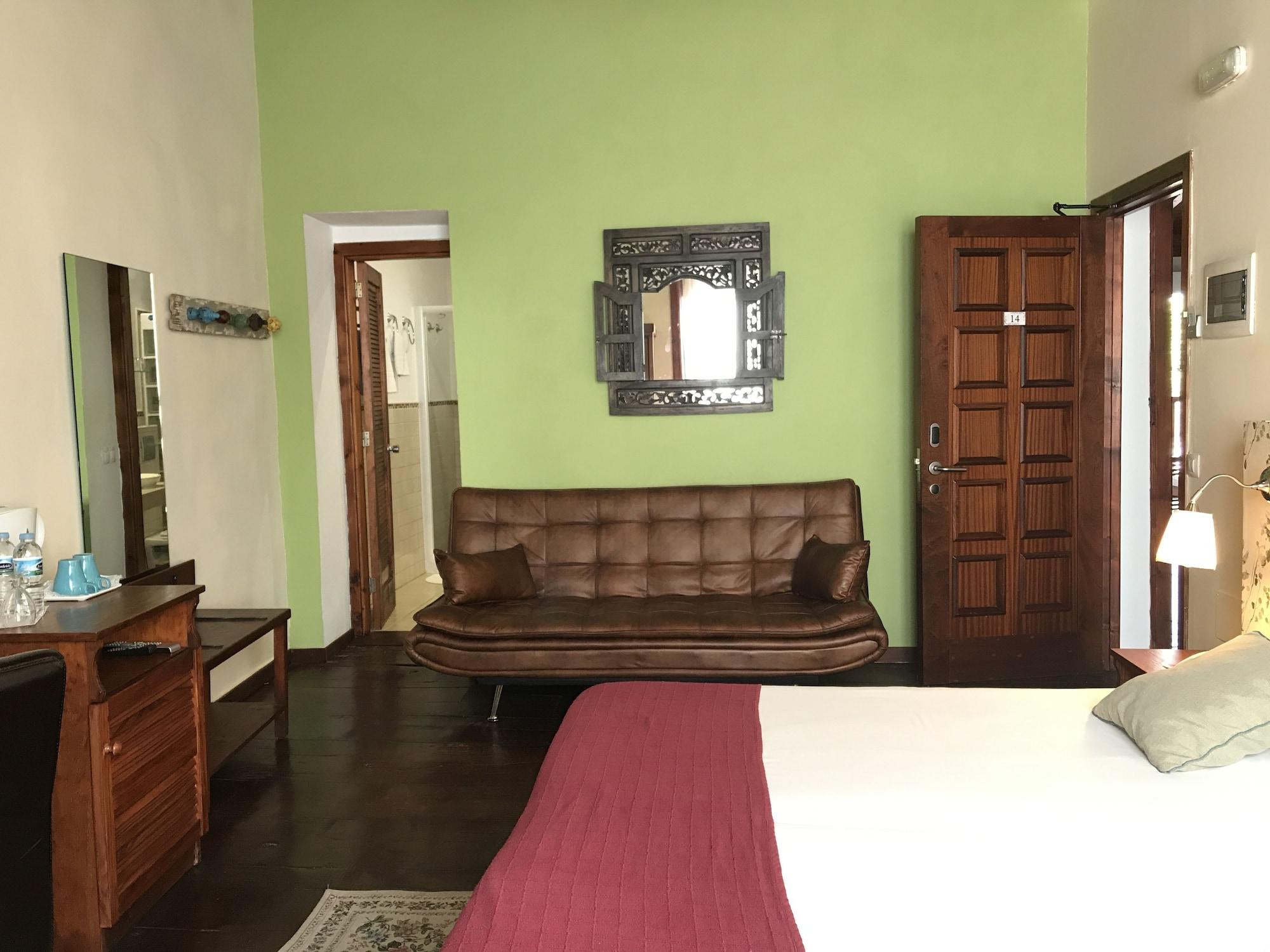 Gara Hotel Гарачико Екстериор снимка