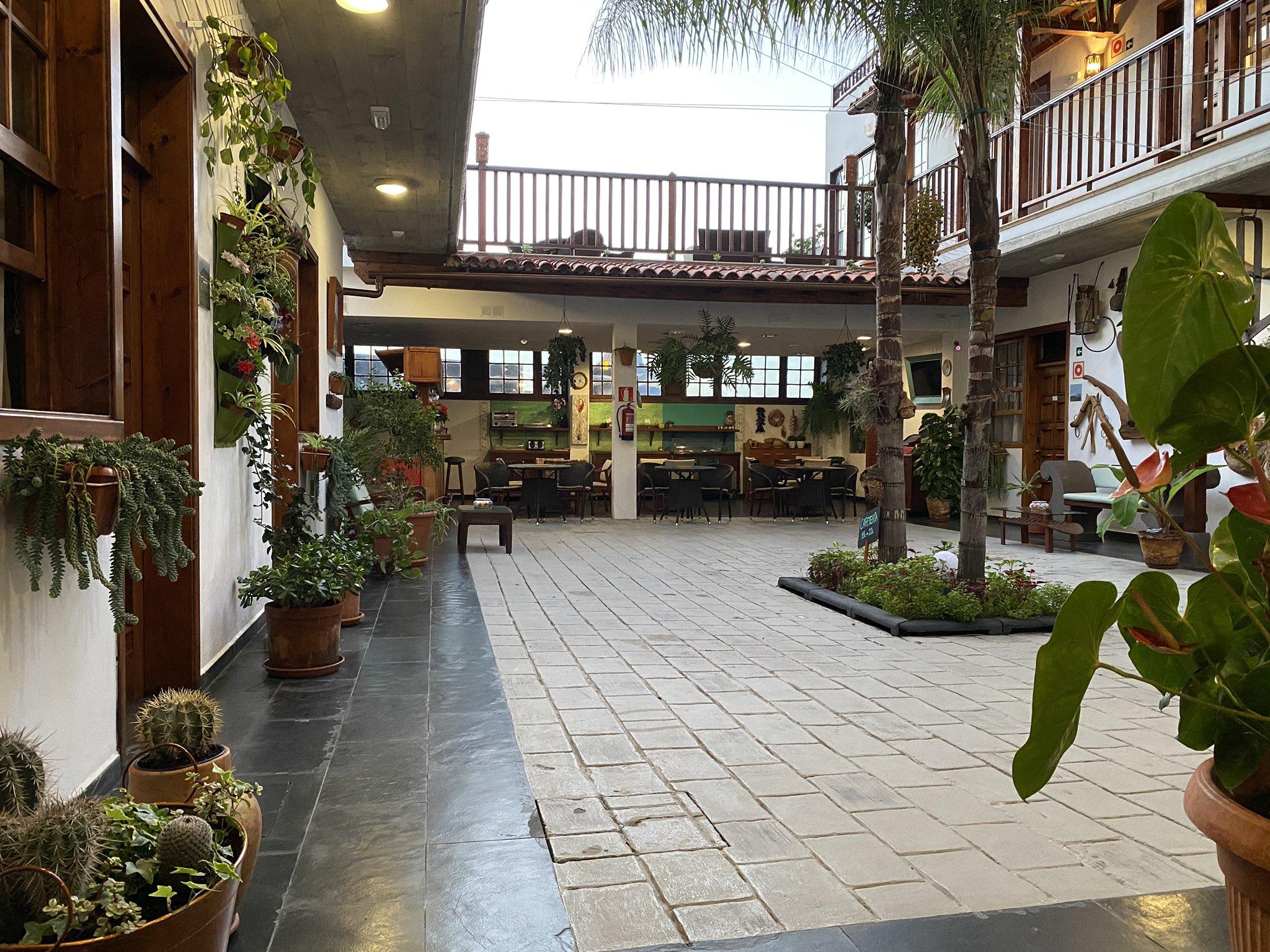 Gara Hotel Гарачико Екстериор снимка