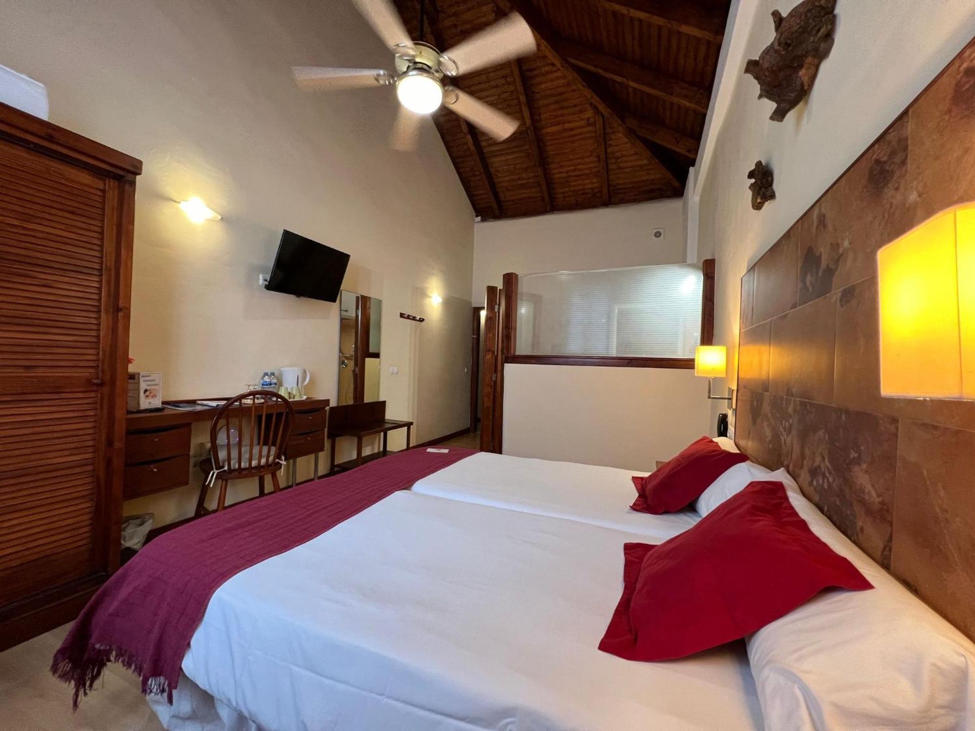 Gara Hotel Гарачико Екстериор снимка