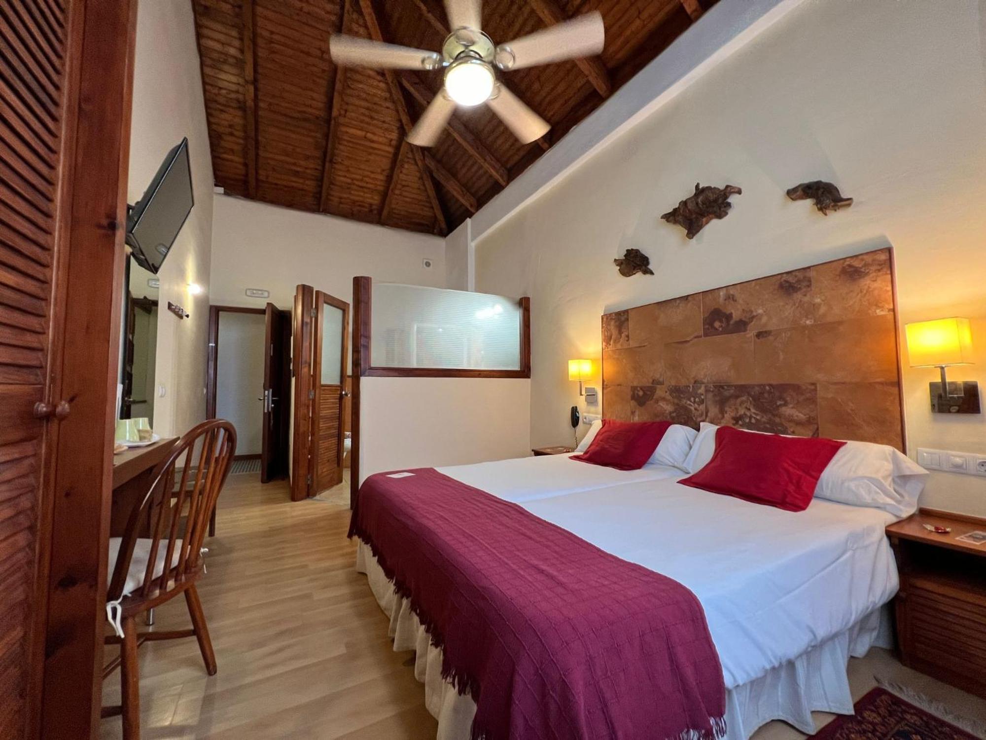 Gara Hotel Гарачико Екстериор снимка