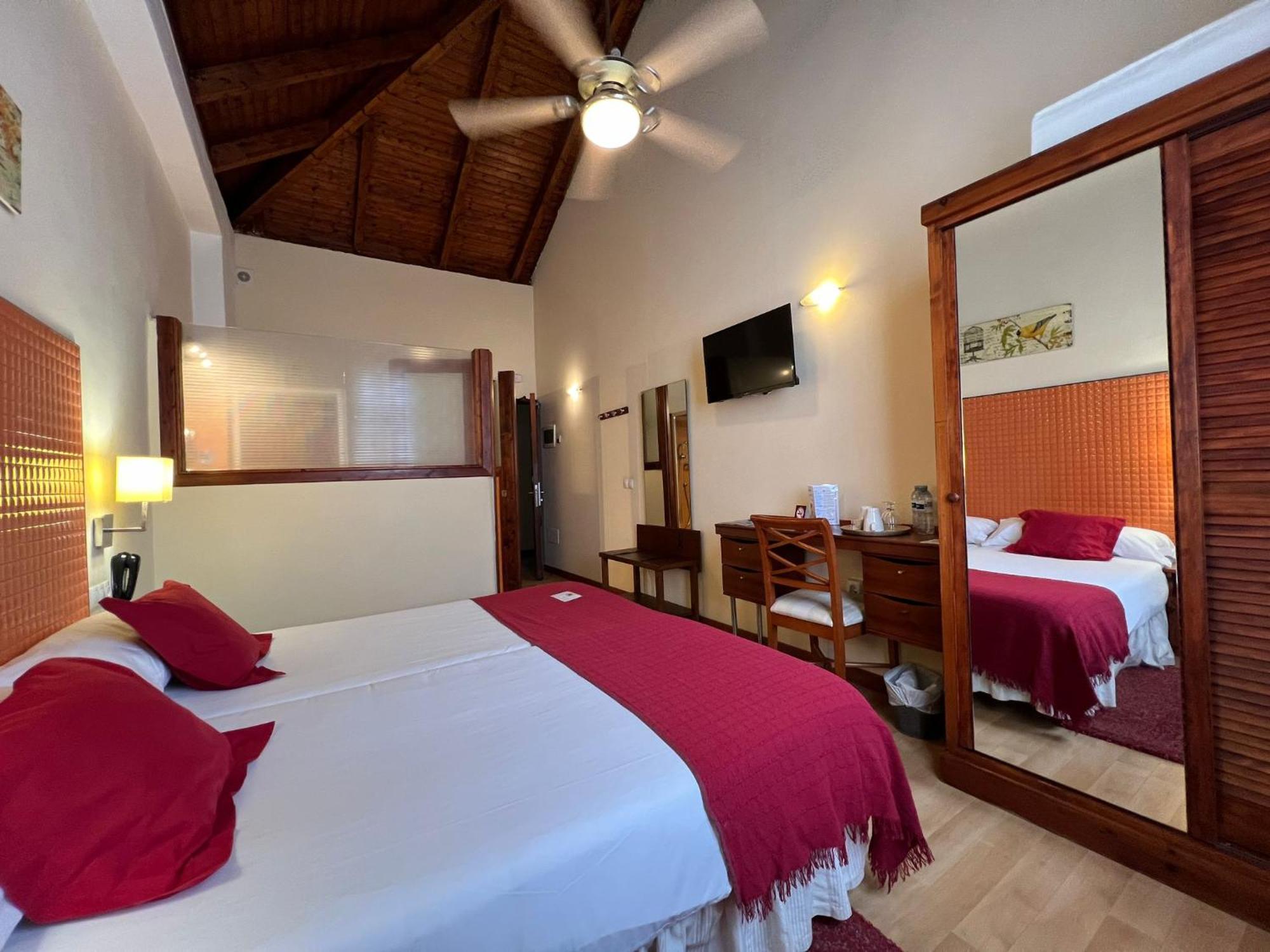 Gara Hotel Гарачико Екстериор снимка